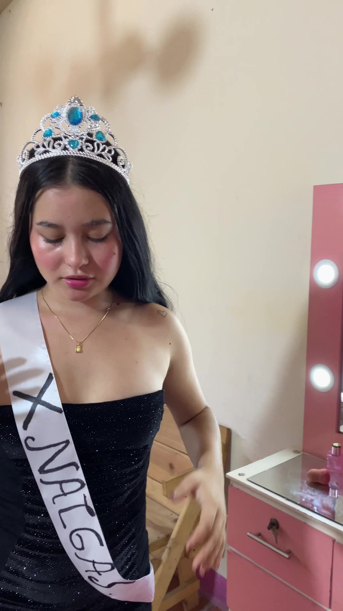 JhonAndSara: I the Beauty Reyna Candidate