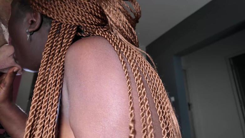 Bam-bulax: La troia paffuta al cioccolato lo ama duro e lungo 