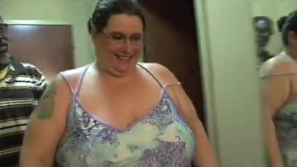 Porn Rap Star: Jennifer's first black dick