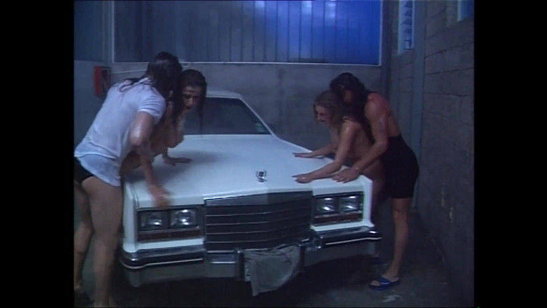 Vintage megastore: Дві фантастичні мамки відтрахані і кінчили на пизду та дупу двома великими вінтажними членами