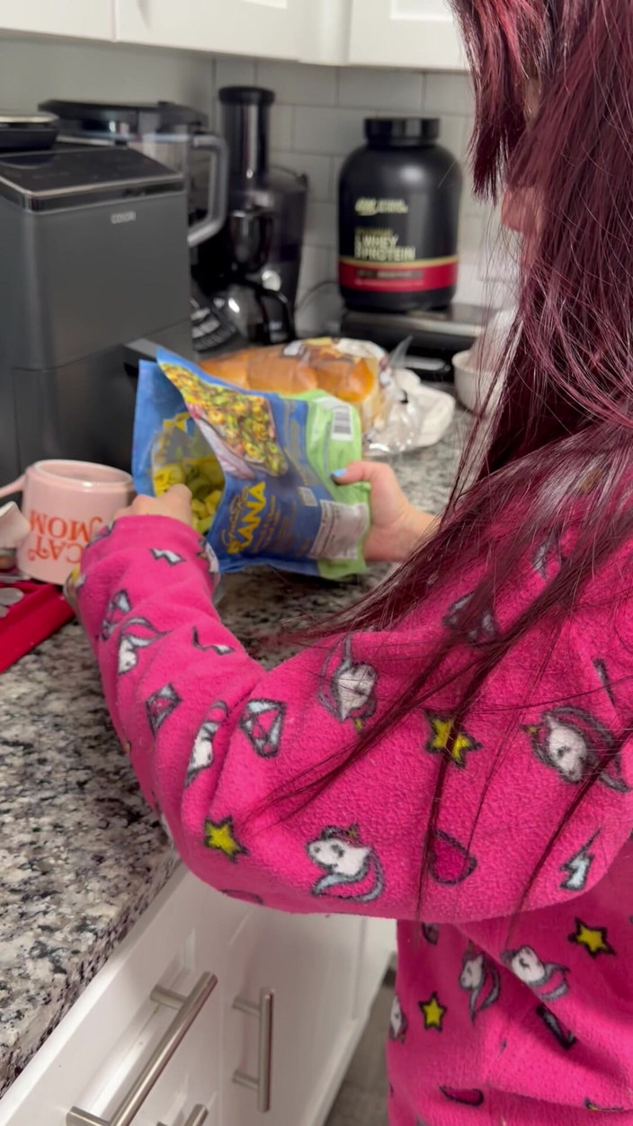 TefyLove20: Een grote kont voor je vernederde kleine lul