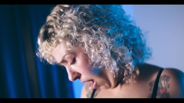 MariLou Moreira: Pesta terakhir datang menonton saya menikmati diri saya dengan alat...