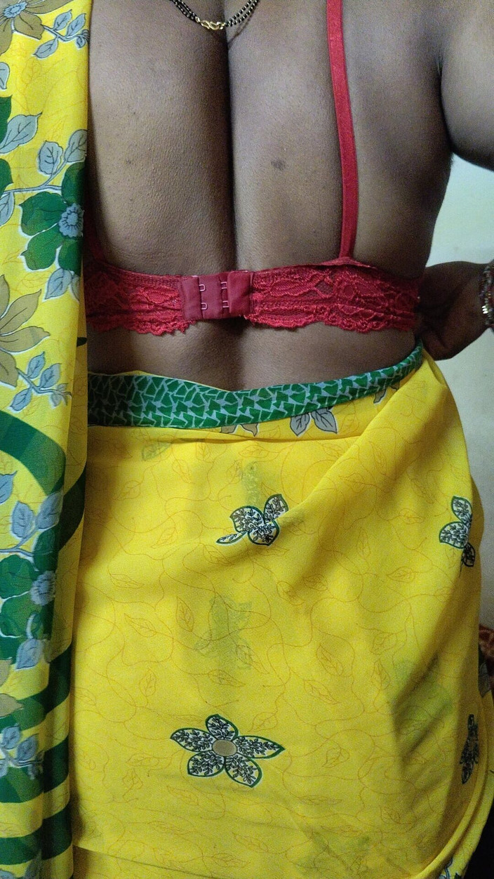 saira454: Desi Saira Yellow Saree Sama doma fingaring