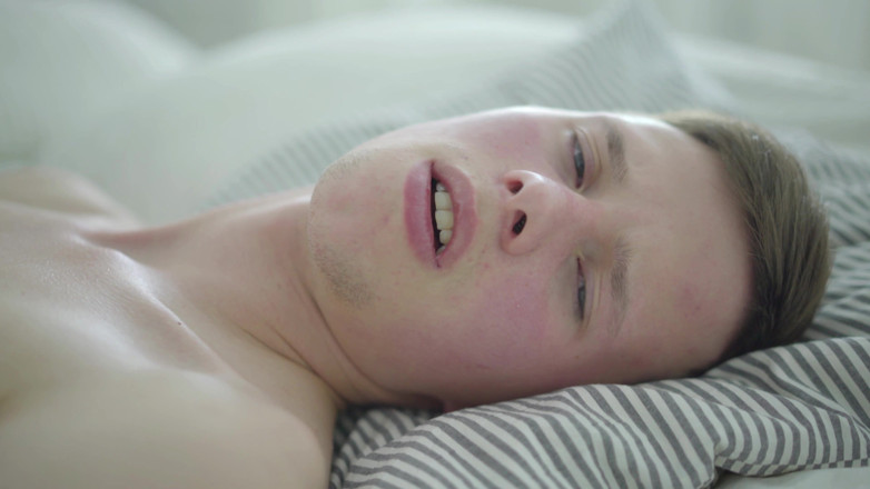 Gay Deluxe: Un lungo dong da un bel twink