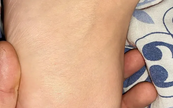 Steveboy: Cum on Sexy Feet