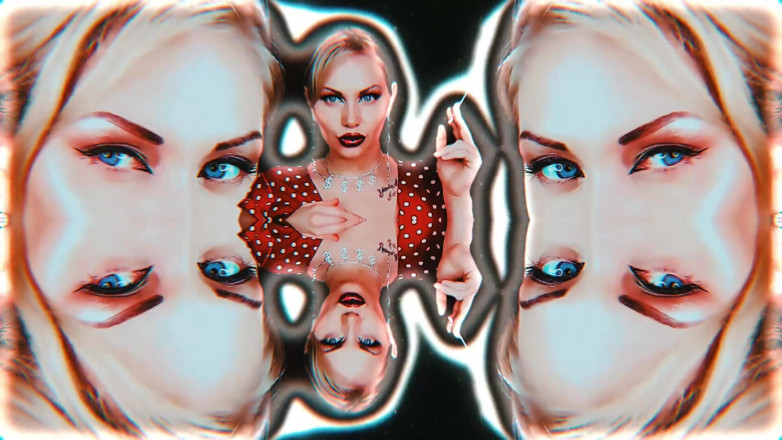 Goddess Misha Goldy: Smoking lipsoholia! LOOP!!!