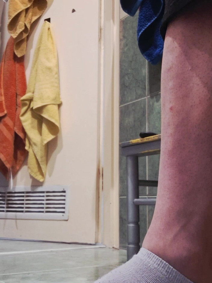 StickyGeckon: Straight Husband Plays with Balls