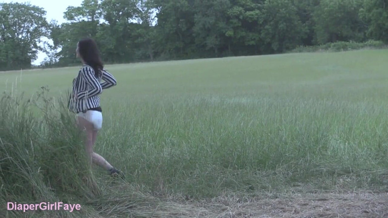 Her Kink UK: Wetting in the Wheat