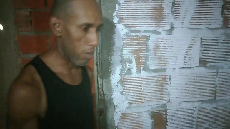 Adribella69: Kocamın arkadaşı su borusuna hükmetmeye geldi ve sonunda bana zengin...