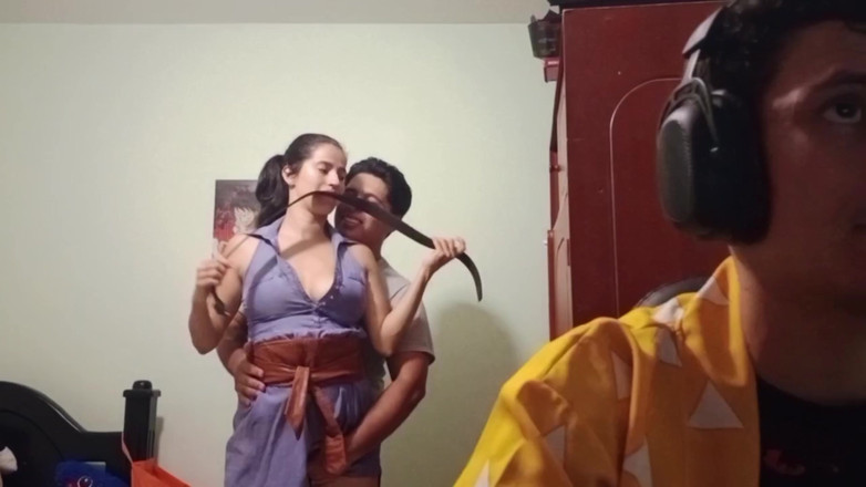 Rorono4zhot: 내 배다른 여동생과 그녀의 가장 친한 친구.