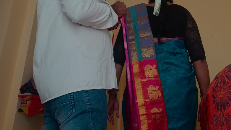 Magilmathi: Người đàn ông thợ may đụ khách hàng đã kết hôn
