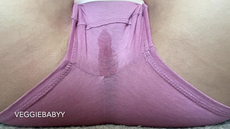 Veggiebabyy: Up Close Masturbation in See Thru Undies