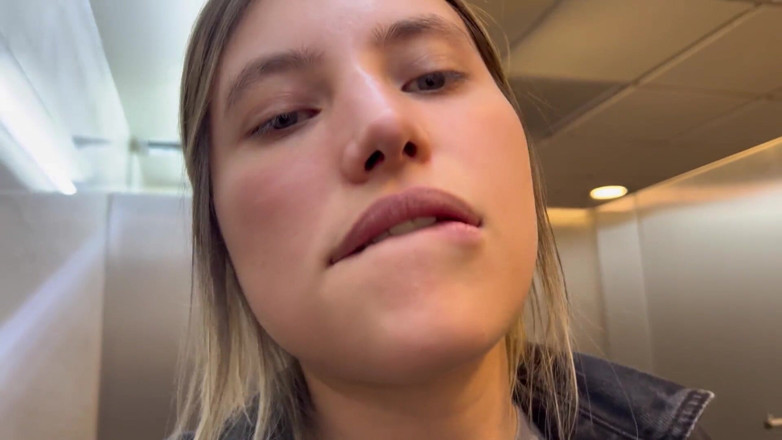 scarlettandc: I Sucked the Vagina of the Woman I Met at...