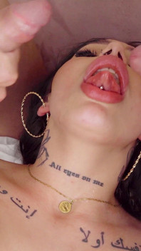 Primul gangbang din viața ei și primul ei dublură vaginală cu sexy Nala