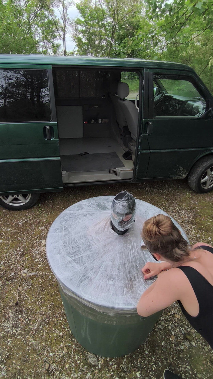 Vlakik SM: 在桶里的呼吸游戏