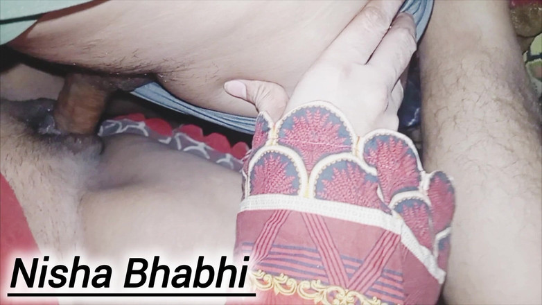 Karan Oberoi: ニシャ・バービーの魅力は彼女のデヴァルに愛の魔法をかけた