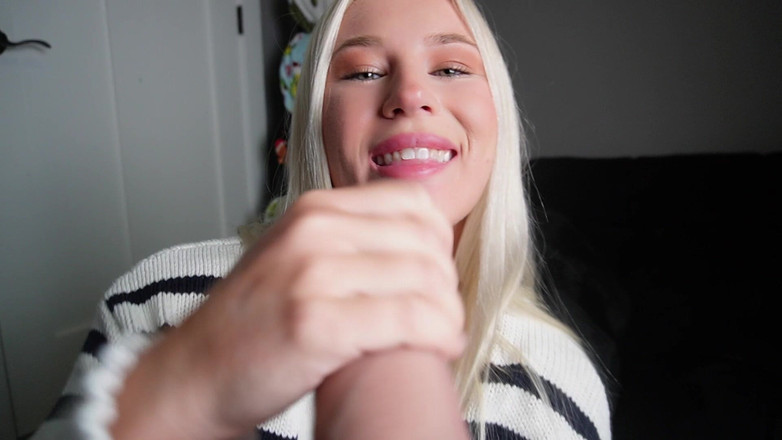 Keeks3005: 널 돌봐줄 새엄마