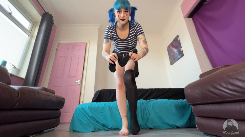 Alice Bean: Giantess Crush