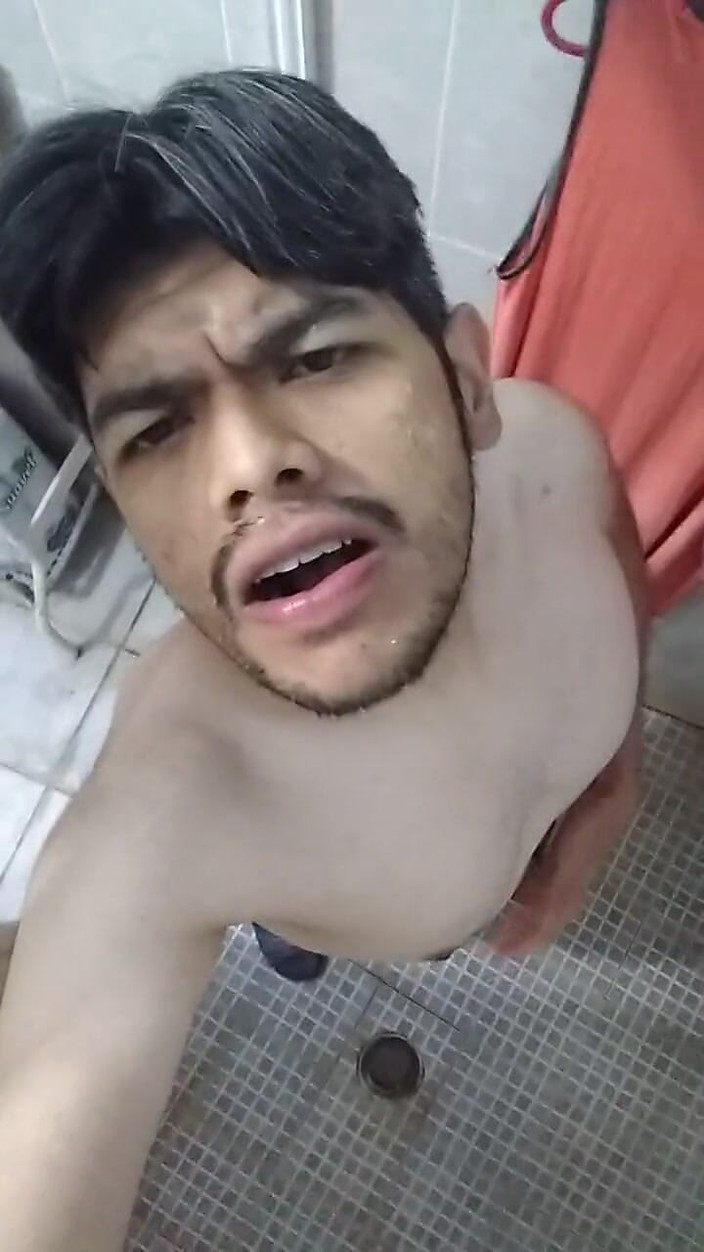 Alex Sixel: Kontolku dientot habis-habisan sampai dicrot sperma hangat di akhir