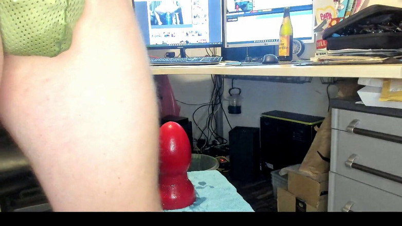 One2chris: Anal ekstrem, akhirnya dildo besar baru