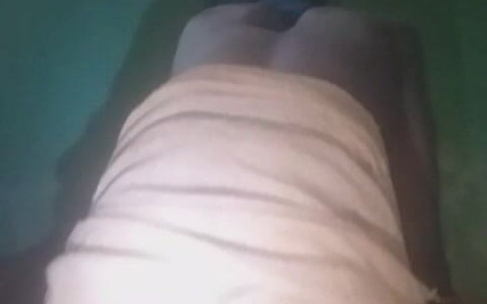 Badman4606: Lütfen benimle sakin ol, canımı acıtıyorsun.