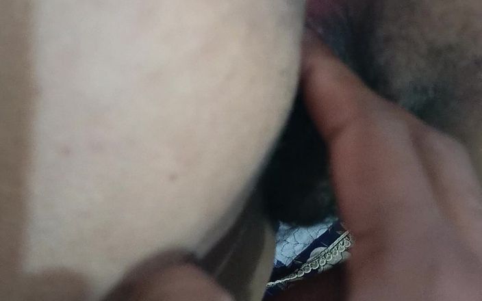 Drkhaani lilly [deactivated]: Novio cuatro dedos en mi coño, realmente desaliñado