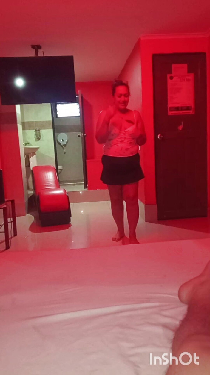 Keityandjhon: Beru svou sexy macechu do Motelia a ona mi dává...