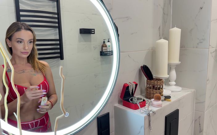 Mary Frost: Ngentot di kamar mandi sampai memeknya dicrot di dalam