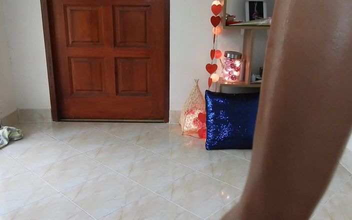 MissAnja_FH: Cewek dengan tubuh aduhai ini habis-habisan sampai keringetan