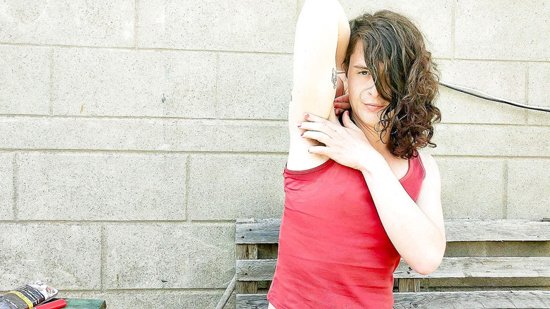 Sara B: 털이 무성한 겨드랑이 페티쉬