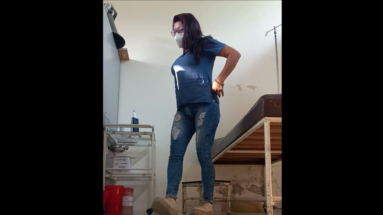 Martin13: Soy enfermera y también soy puta