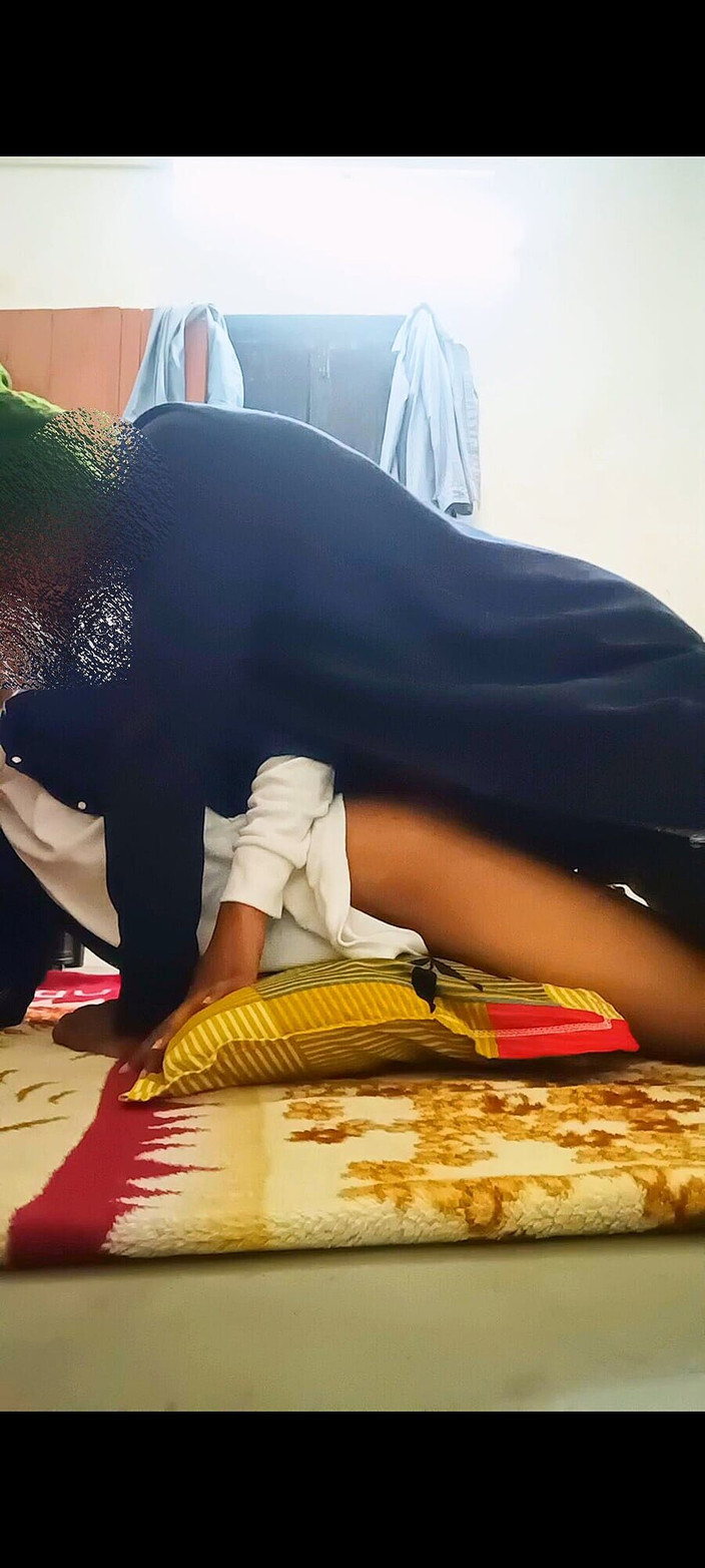 SanskariGirl1: Indická studentka nové virální mms video