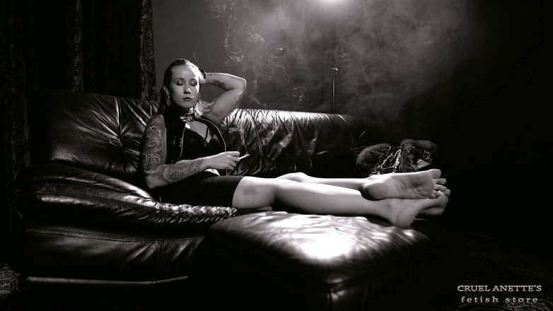 Cruel Anettes fetish world: 疲惫的呻吟 4k