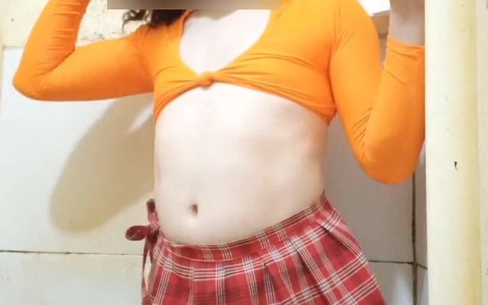 CarolCrossBsB: Velma Cosplay Crossdresser