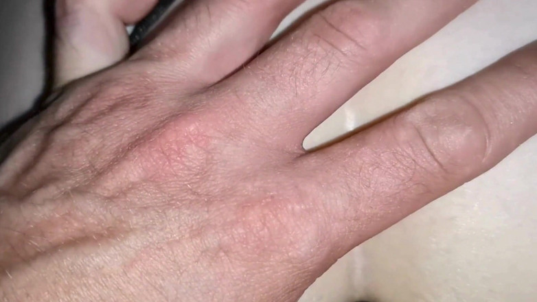 Whitekitten: Aku setiap inci - lalu dia lubangku yang lain