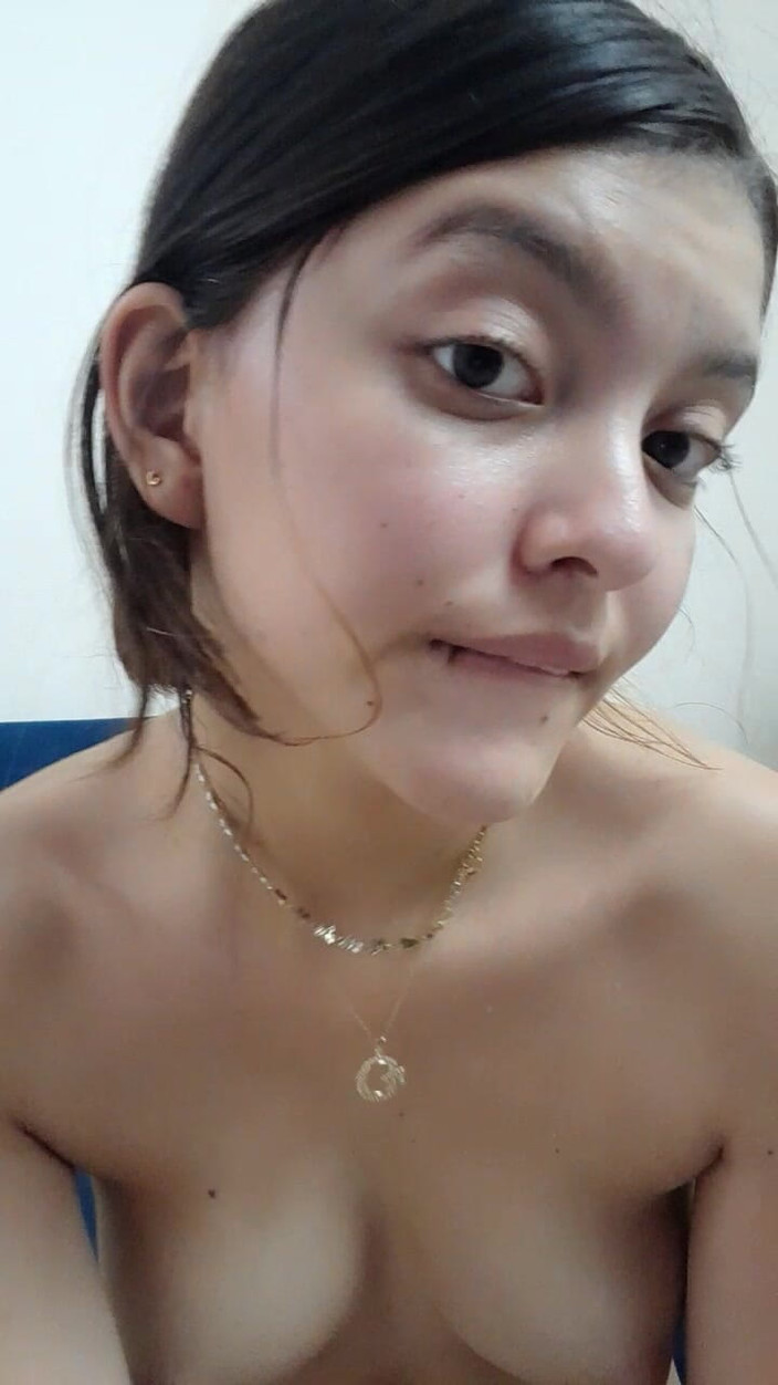 Prisila Devid: Anal-spielzeug in meinem zimmer