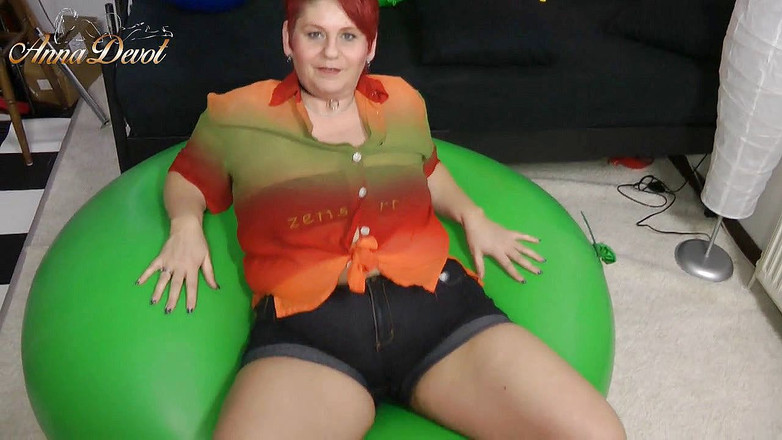 Anna Devot: Annadevot - mega balónek
