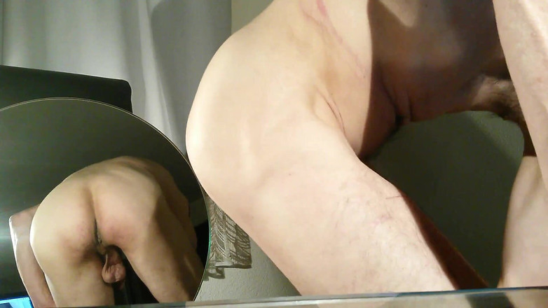 GayNeuligTabulos: Calda e nuda davanti alla cam