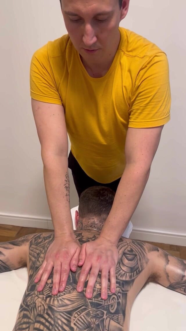 ErickDiaz: Voor het eerst tantrische massage ontvangen