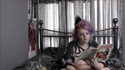 Mxtress Valleycat: Breakfast in Bed