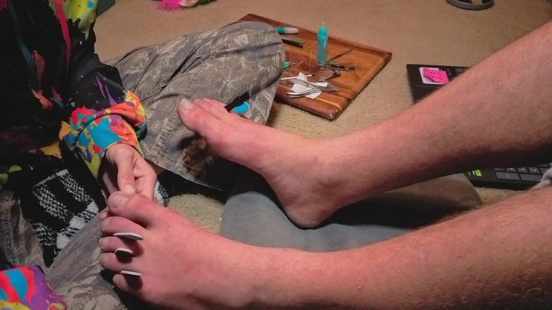 OnlyKyles: Melody给她的主人修脚