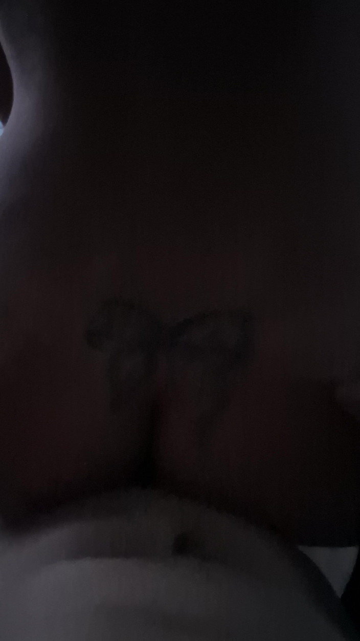 SFHarcerska: Вечерний трах с горячей девушкой с татуировками и камшотом на задницу