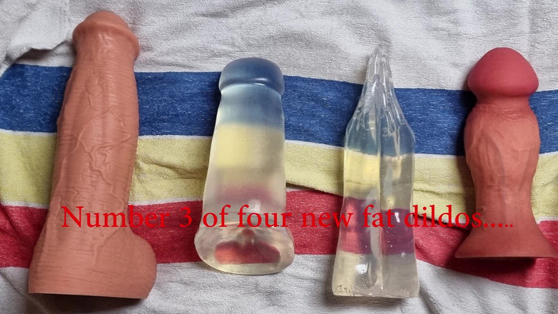 Giantasshole: Prima cavalcata sul mio dildo mega da 9,3 cm di larghezza