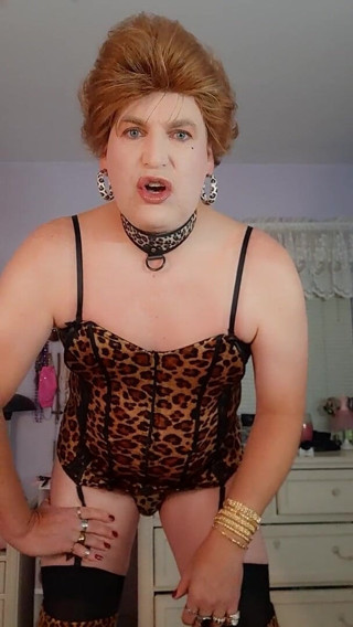 Victoria Lecherri: I want to 69 with you!