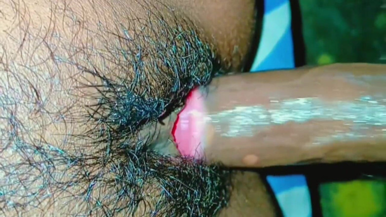 Graphic joy: Boss enjoy with his survent fuck her pussy very softly...