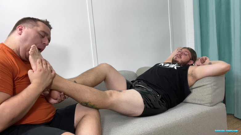 Ticklish Chubs: Prince zed ha adorabili piedi grandi