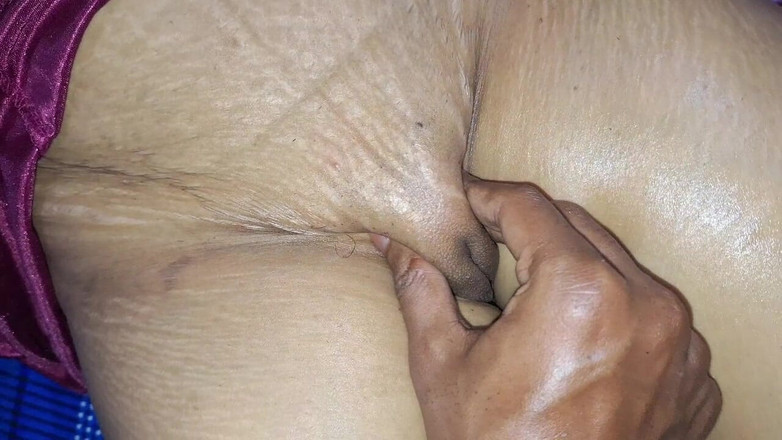 hot suman: 最も人気のデジポルノビデオ