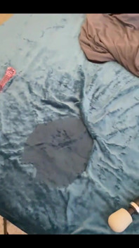 I Squirted so Much That Even 2 Waterproof Blankets Were Not Enough
