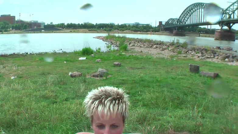 German amateur - 100% German hardcore videos: Milf slut fisted outdoors