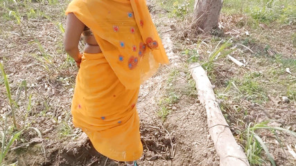 Desistepsis: Ma demi-sœur baise dans la nature un village indien porno...